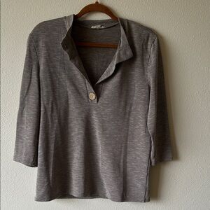 Chic Gray Buttoned Women's Tunic